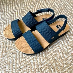 Reef Water Vista sandal size 8